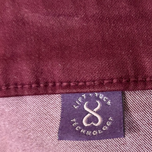 NYDJ Not Your Daughter's  Legging Jeans  Pants-Maroon- Sz 24W-Lift Tuck USA - Picture 9 of 12